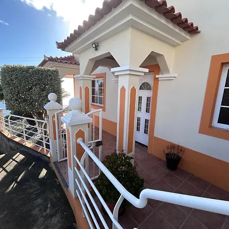 Tatil Evi Mendes - Ocean View Arco da Calheta (Madeira)